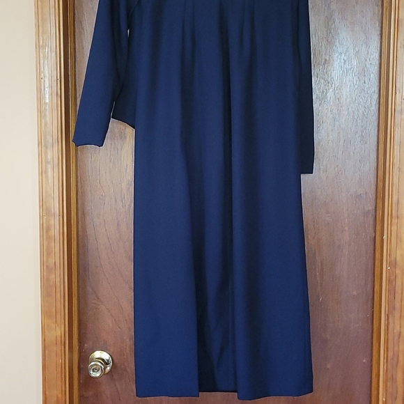 Suit with long skirt - Picture 3 of 4